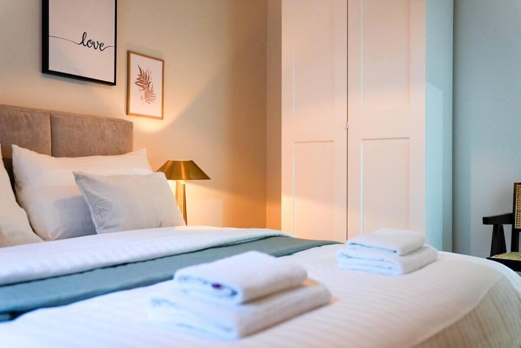 Boutique Suite Near Museum District Відень Екстер'єр фото