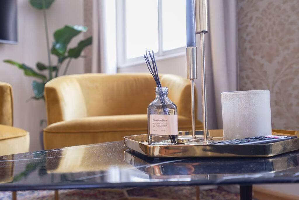 Boutique Suite Near Museum District Відень Екстер'єр фото